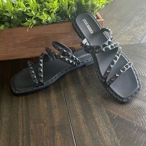 New Steve Madden Skyler Sandal